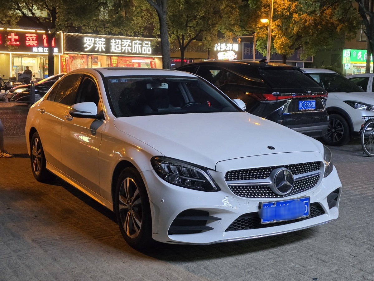 奔馳 奔馳C級(jí)  2019款 C 180 L 時(shí)尚型運(yùn)動(dòng)版圖片