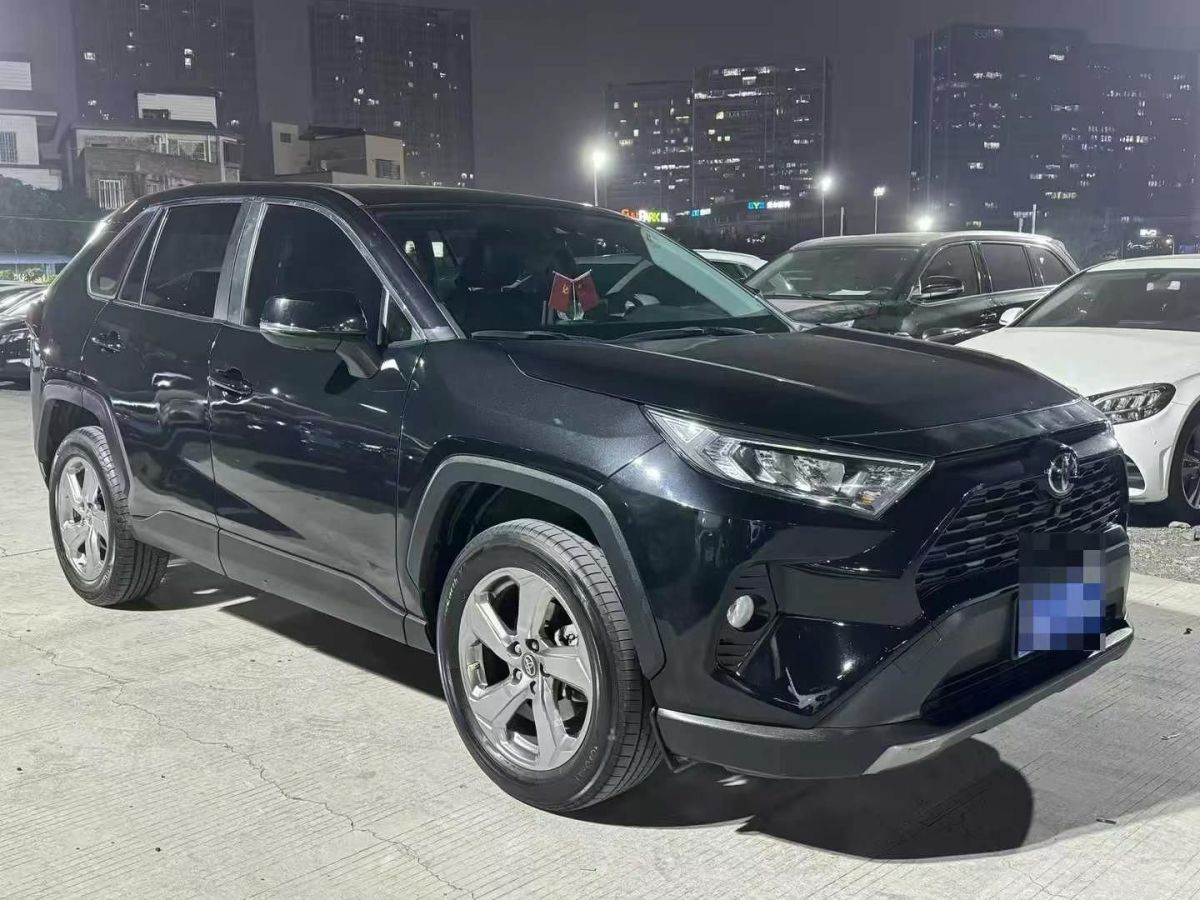 豐田 RAV4榮放  2022款 2.0L CVT兩驅(qū)尊貴版圖片