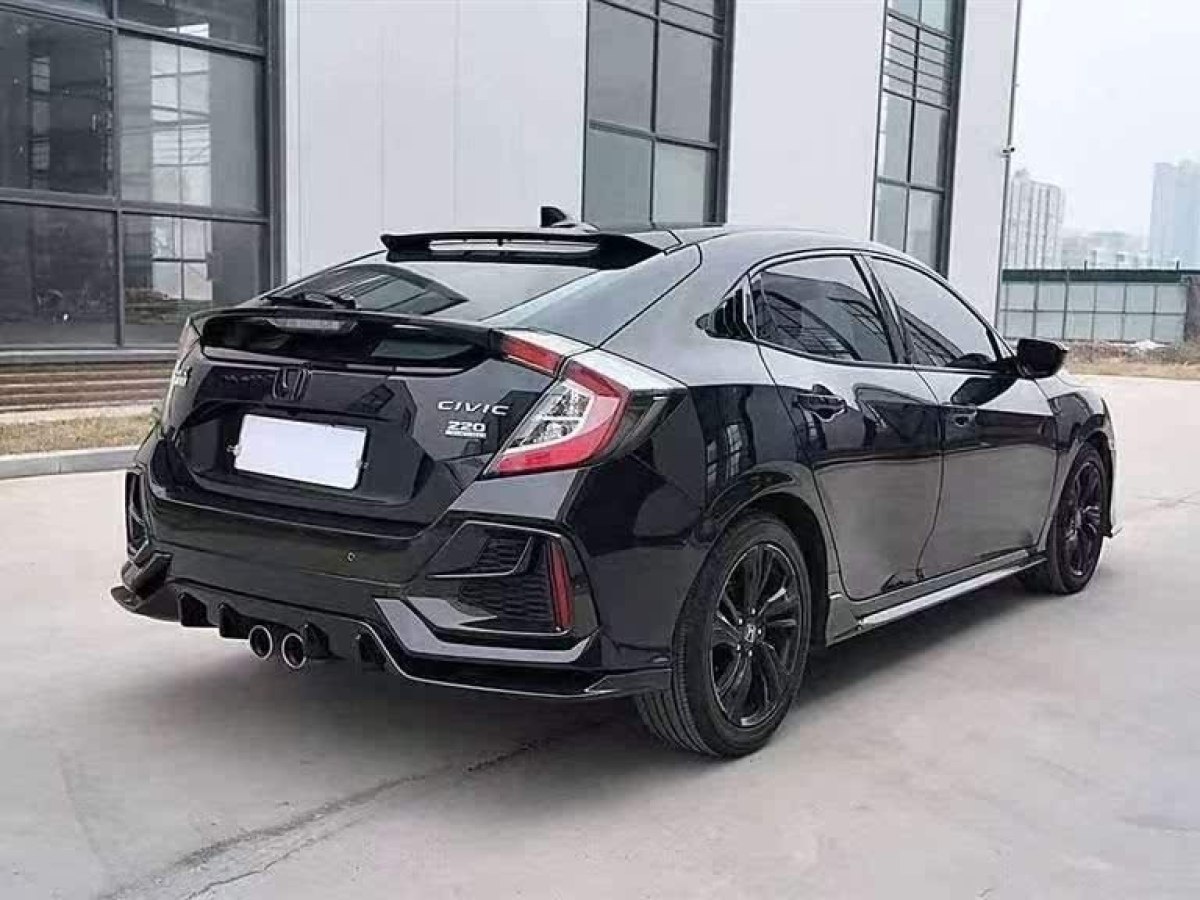 本田 思域  2021款 HATCHBACK 220TURBO CVT潮酷控圖片