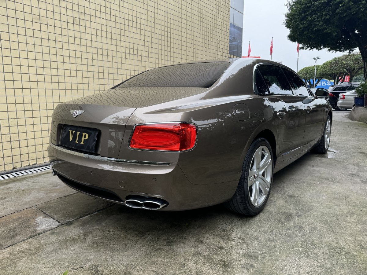 賓利 飛馳  2014款 4.0T V8 標(biāo)準(zhǔn)版圖片