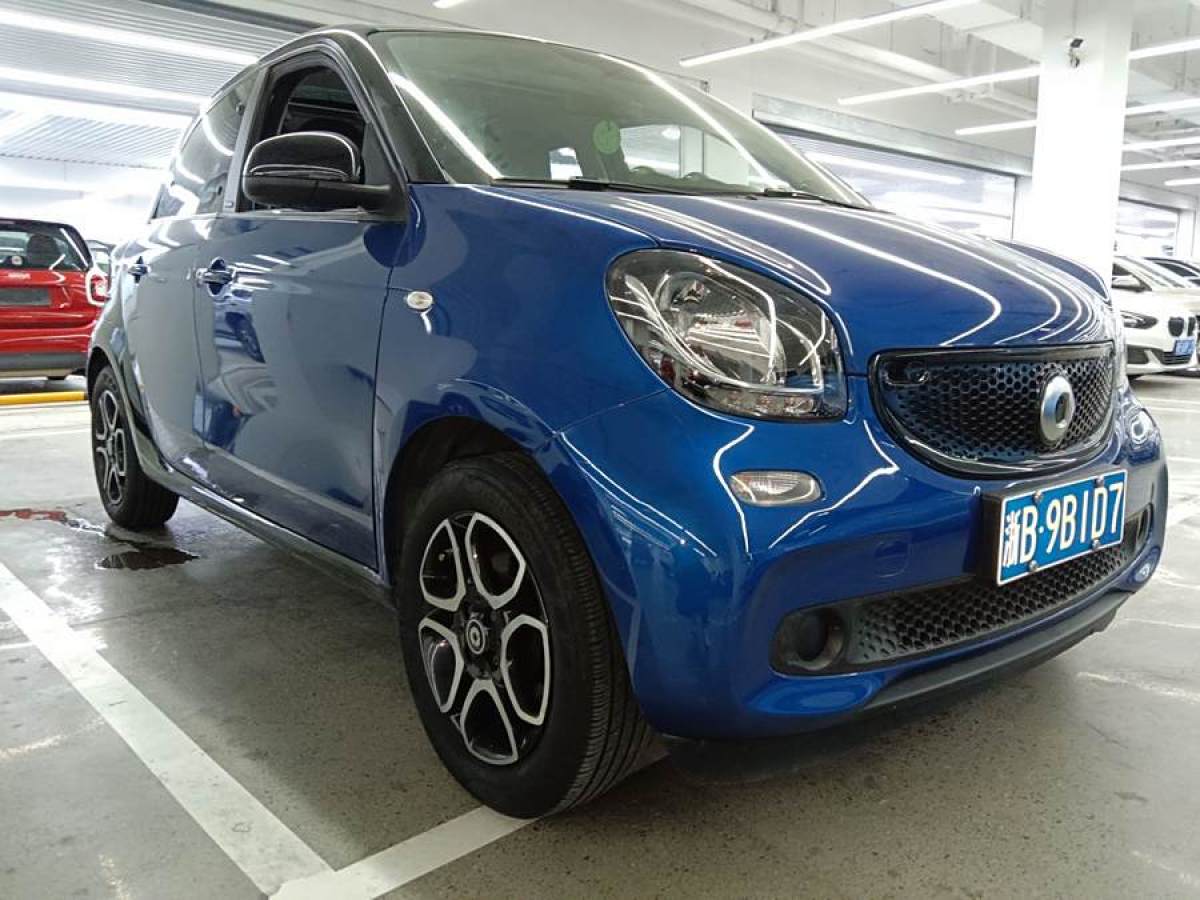 smart forfour  2016款 0.9T 66千瓦先鋒版圖片