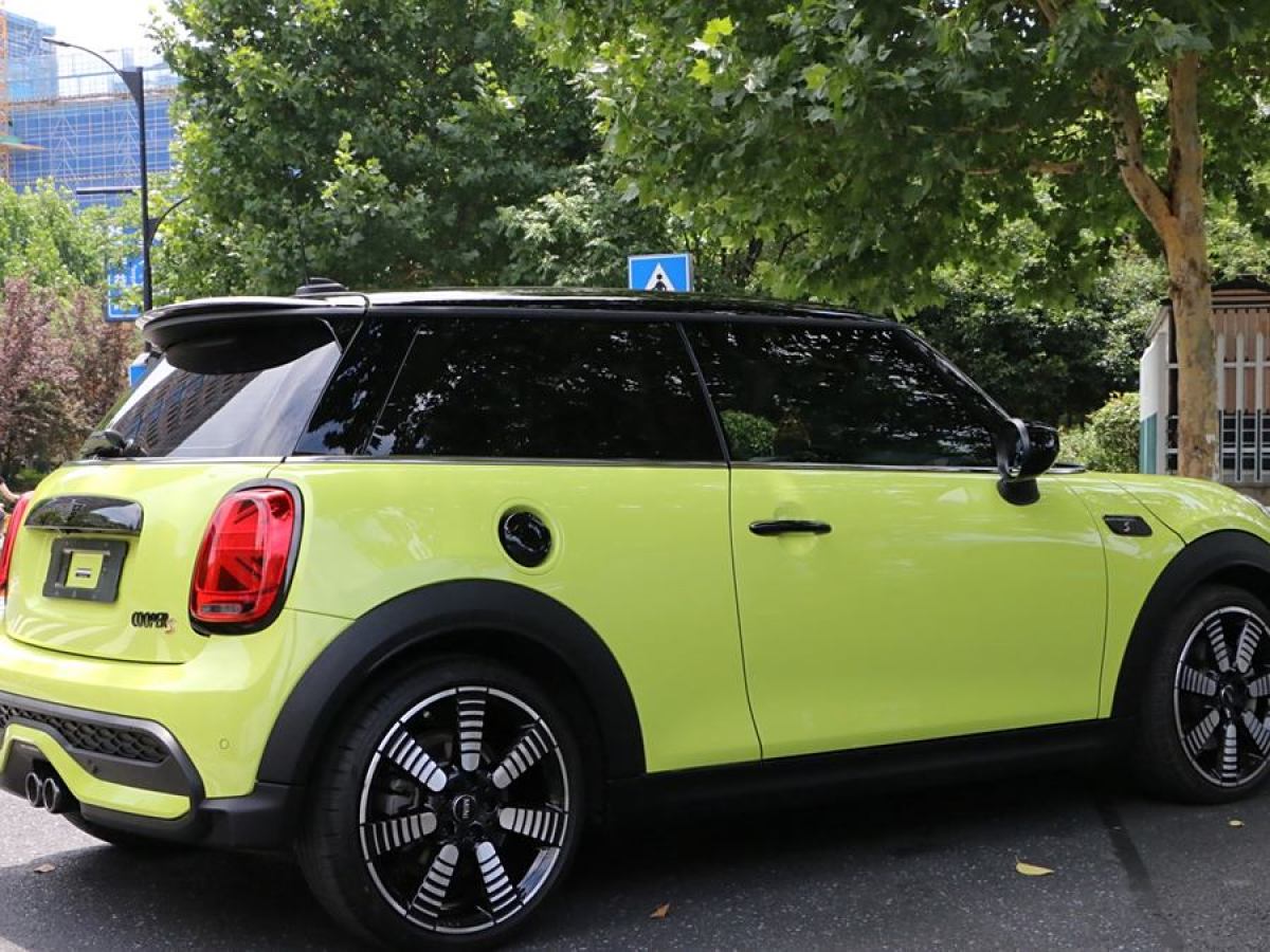 MINI MINI  2022款 改款 2.0T COOPER S 藝術(shù)家圖片