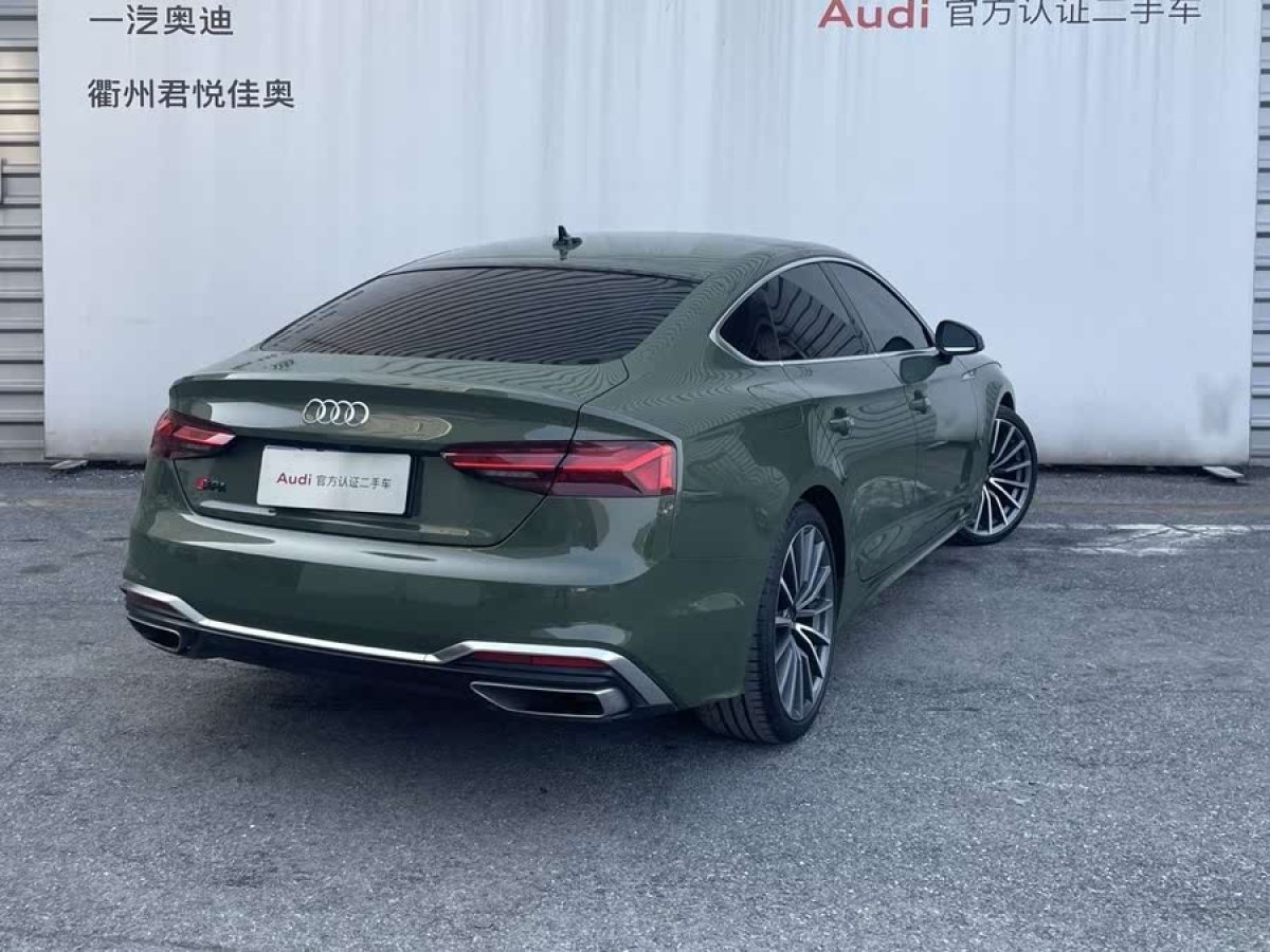 奧迪 奧迪A5  2023款 Sportback 40 TFSI quattro 豪華動感型圖片