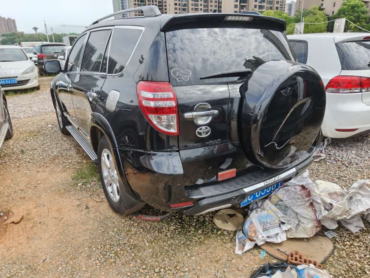 豐田 RAV4榮放  2011款 2.0L 自動(dòng)豪華版圖片