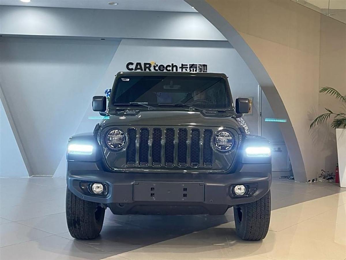 Jeep 牧馬人  2022款 2.0T 高地叢林綠限量版圖片