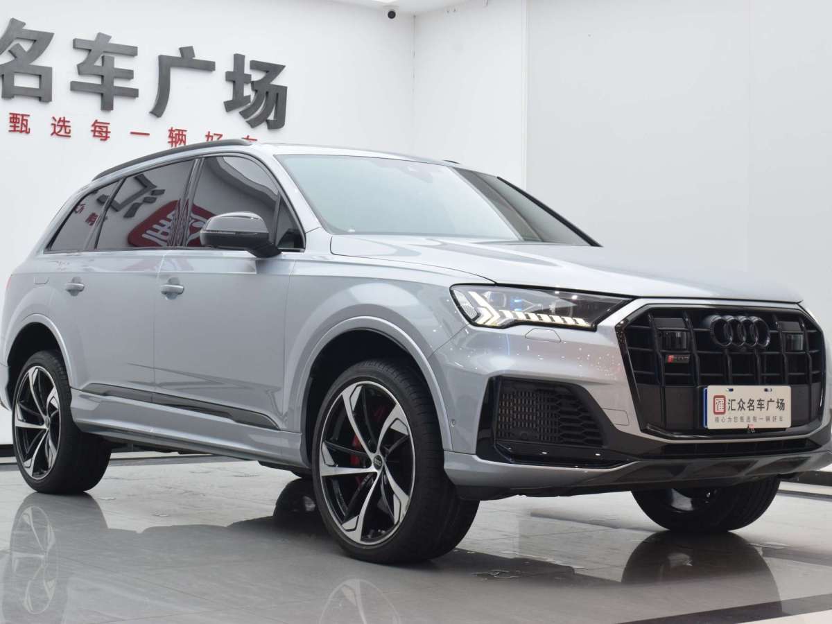 奧迪 奧迪SQ7  2024款 4.0 TFSI 暗夜騎士版圖片