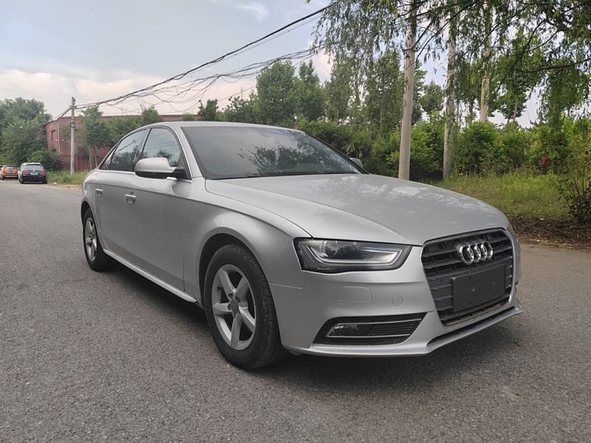 奧迪 奧迪A4L  2013款 35 TFSI 自動舒適型圖片