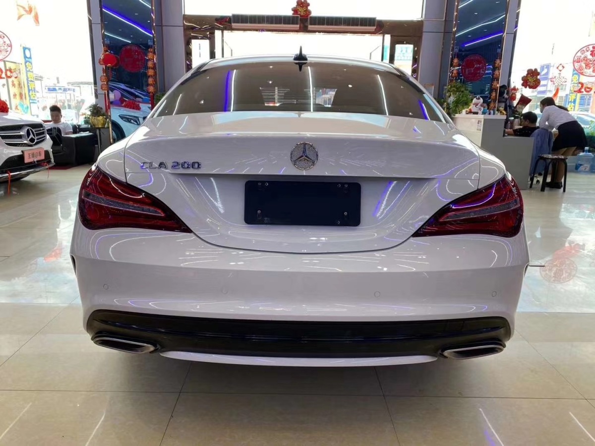 奔馳 奔馳CLA級  2018款 CLA 200 時尚型圖片