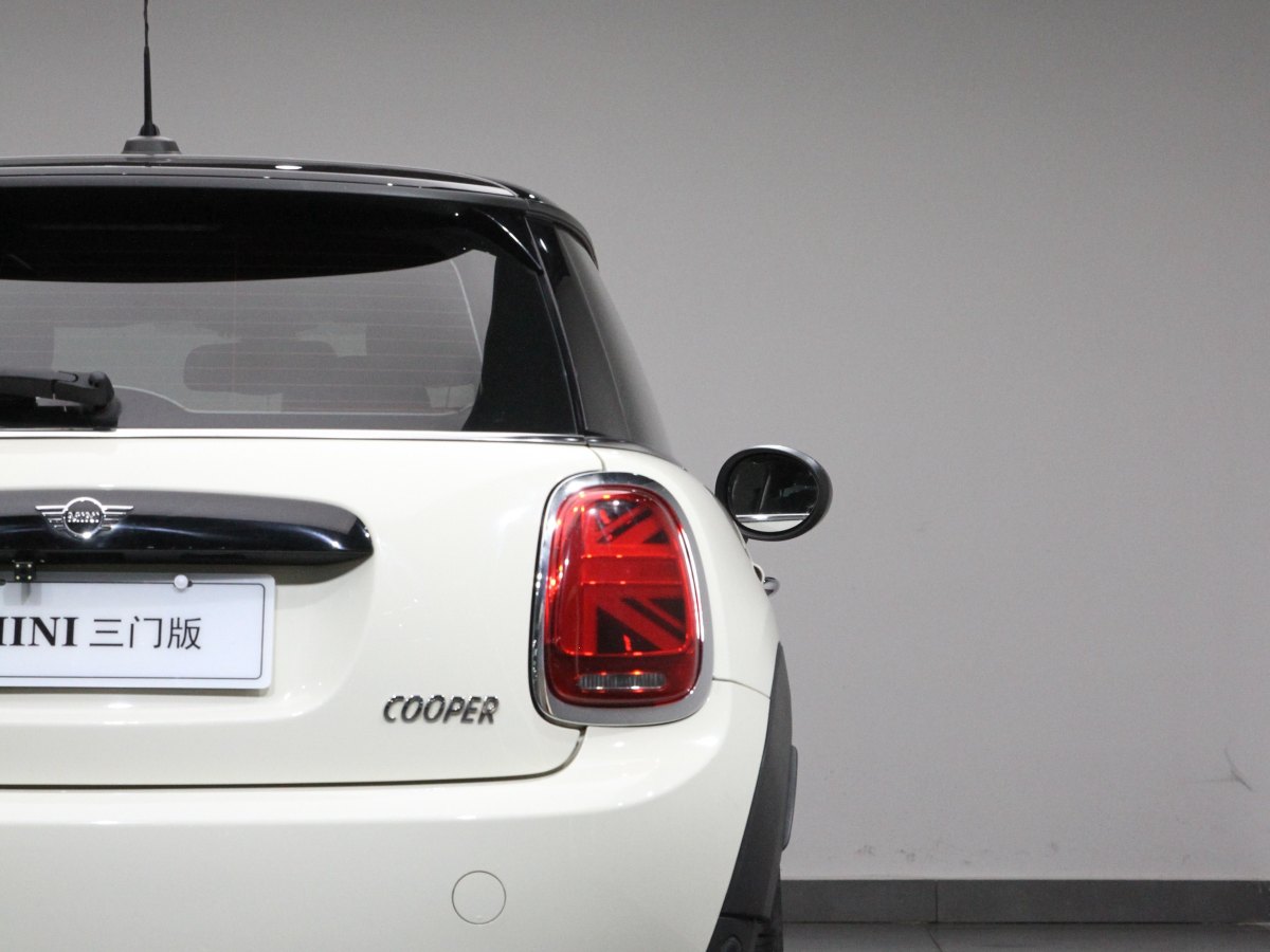 2019年11月MINI COUNTRYMAN  2018款 1.5T COOPER 經(jīng)典派