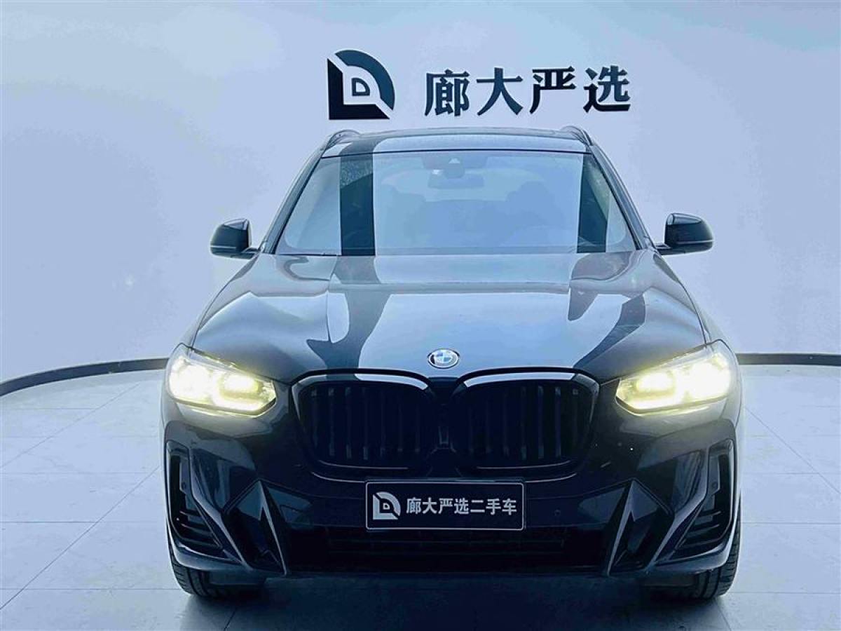 寶馬 寶馬X3  2022款 xDrive30i 領(lǐng)先型 M曜夜套裝圖片