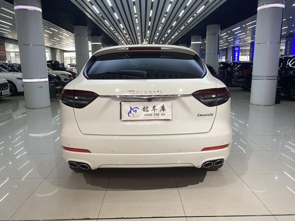 瑪莎拉蒂 Levante  2022款 2.0T GT鋒芒版圖片