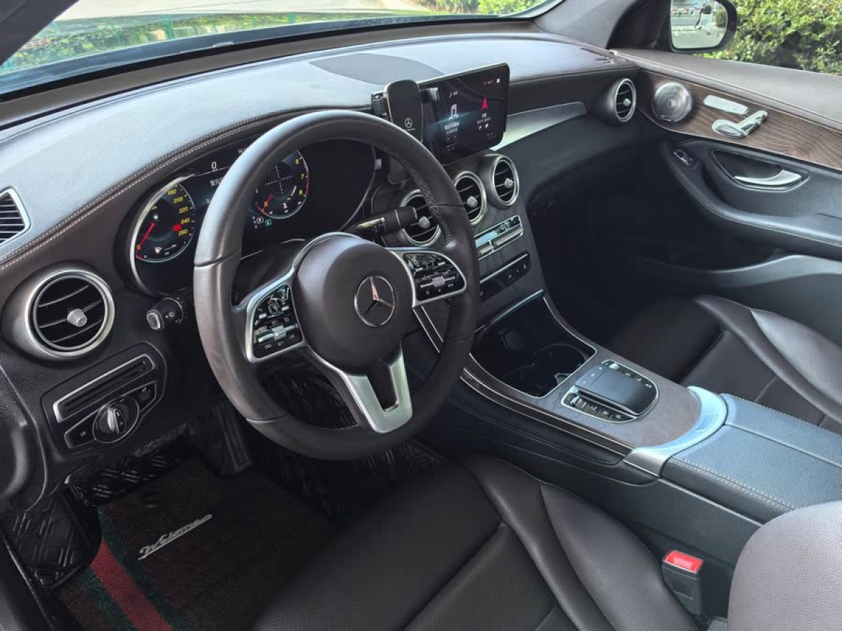 奔馳 奔馳GLC  2018款 改款 GLC 300 4MATIC 動感型圖片