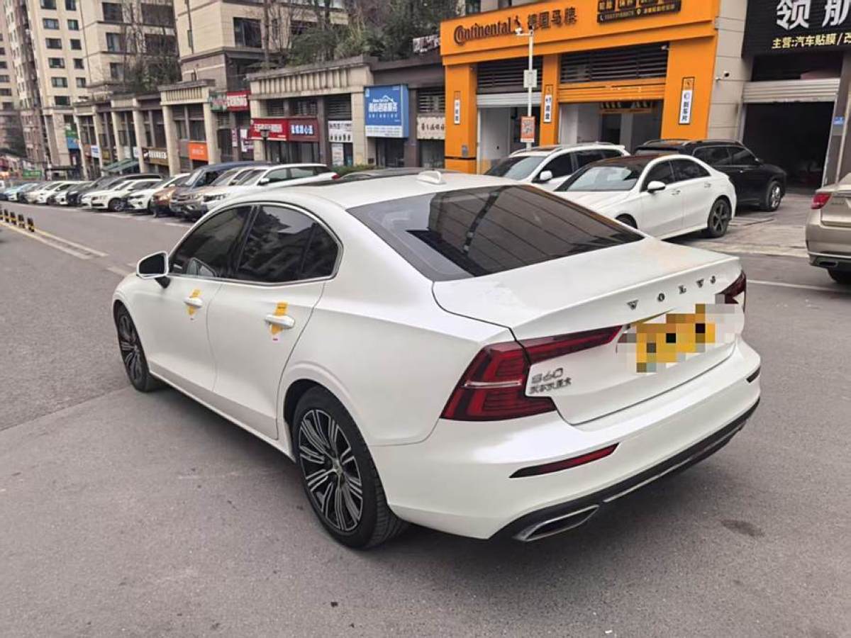 沃爾沃 S60L  2023款 B4 智逸豪華版圖片