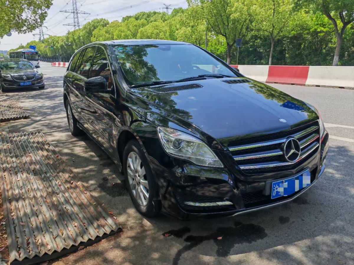 奔馳 V級(jí)  2016款 V 260 L 尊貴加長(zhǎng)版圖片