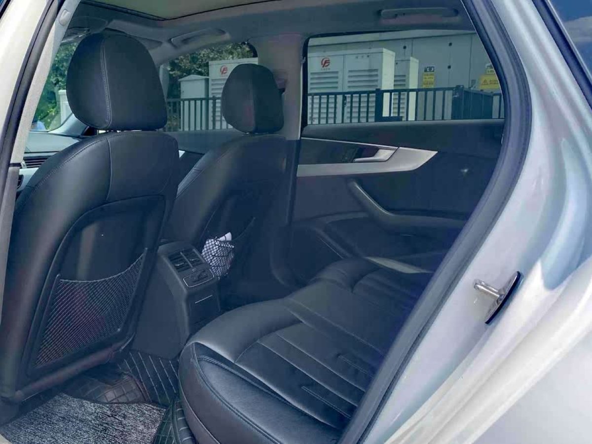 奧迪 奧迪A4L  2020款 40 TFSI 時尚動感型圖片