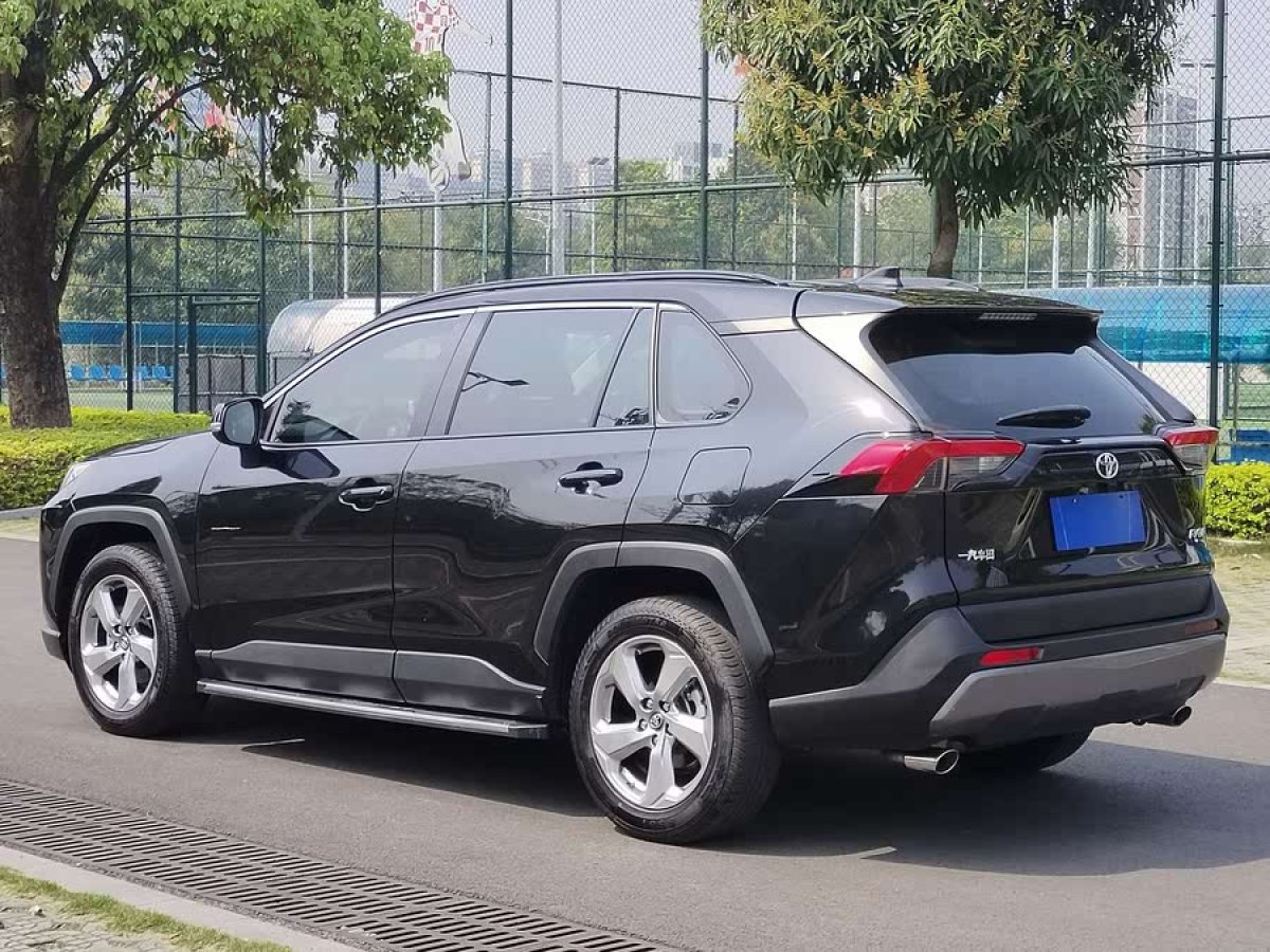 豐田 RAV4榮放  2020款 2.0L CVT兩驅(qū)風(fēng)尚版圖片