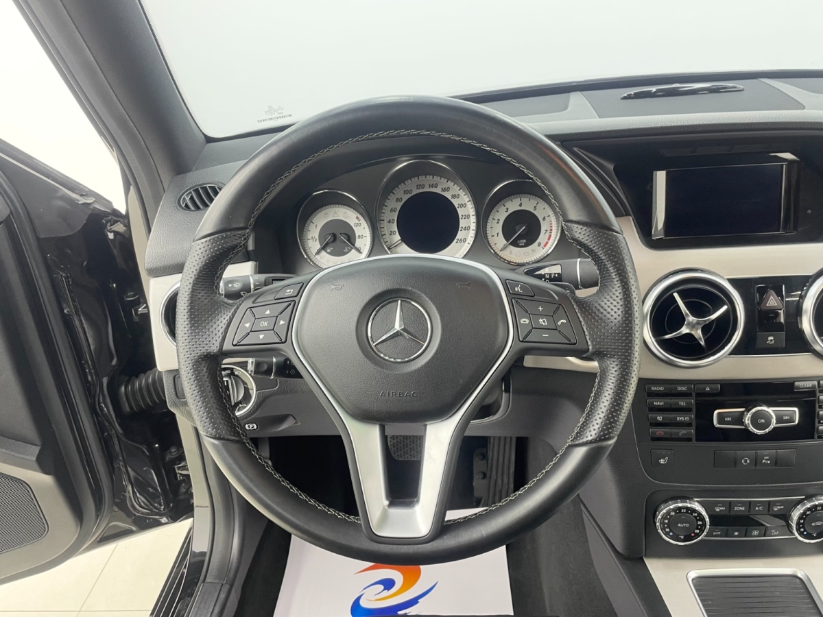 奔馳 奔馳GLK級  2013款 改款 GLK 300 4MATIC 時尚型圖片