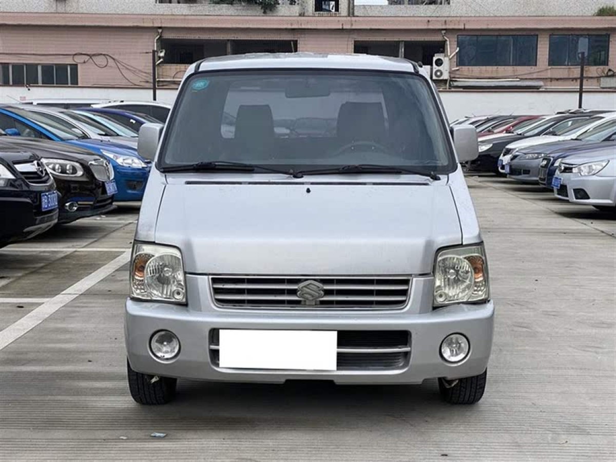 鈴木 北斗星  2009款 領(lǐng)航版 1.0L 手動經(jīng)濟(jì)型圖片
