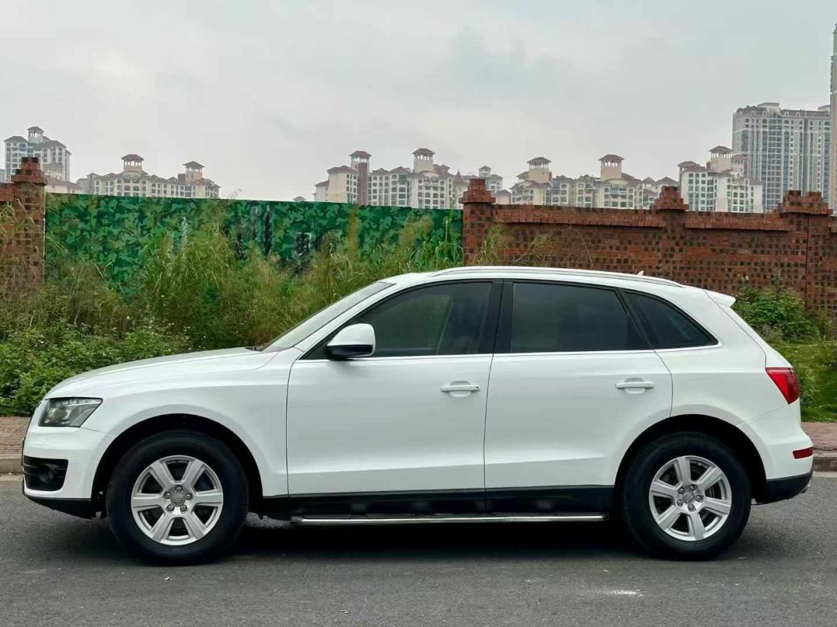 奧迪 奧迪Q5  2013款 Q5 3.0TFSI 45TFSI Quattro 運(yùn)動(dòng)型圖片