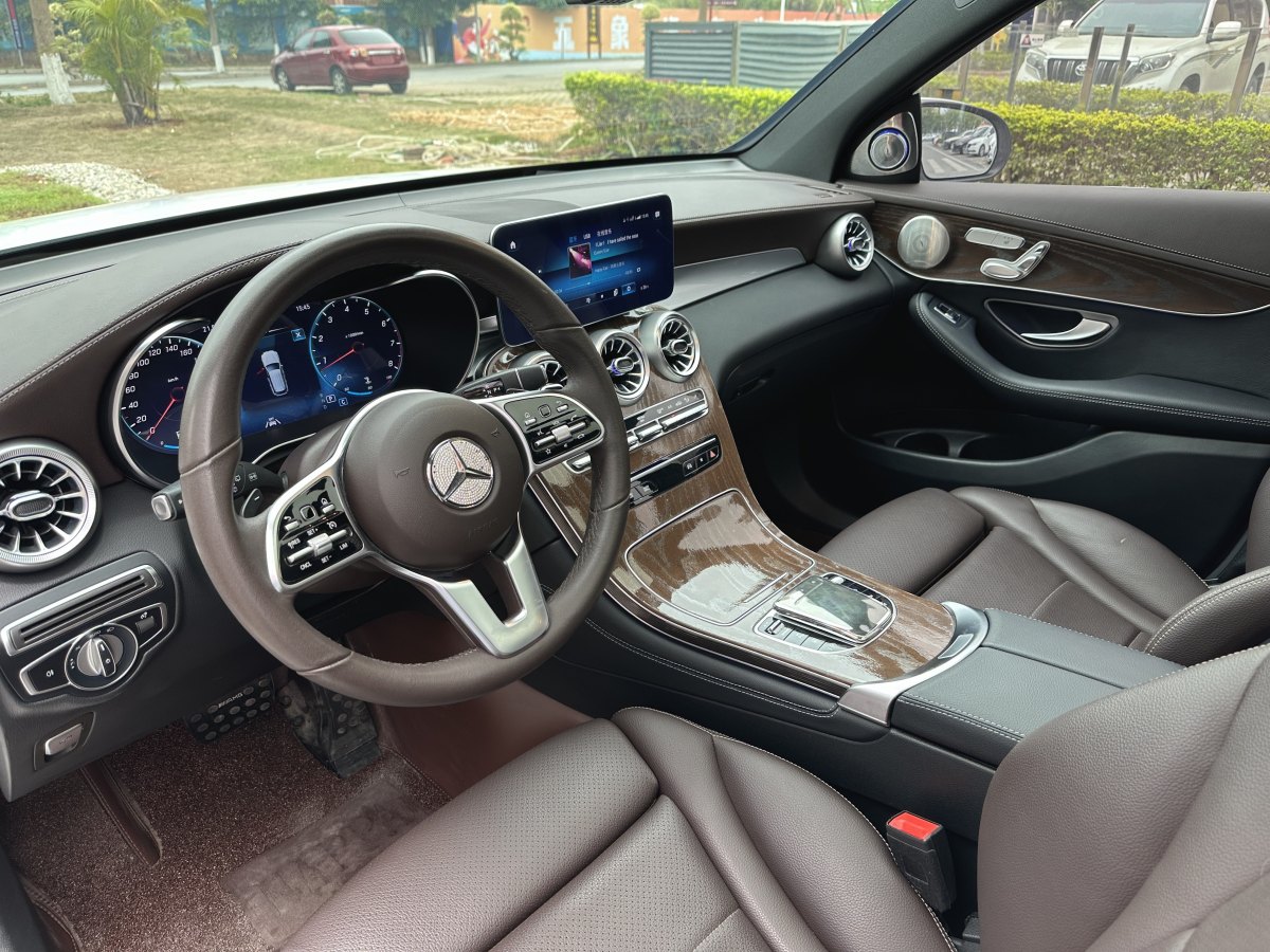奔馳 奔馳GLC  2018款 改款 GLC 300 4MATIC 動感型圖片