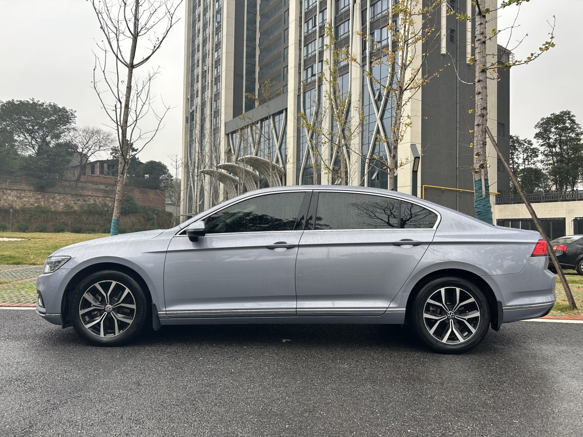 大眾 邁騰  2019款  330TSI DSG 領(lǐng)先型 國VI圖片