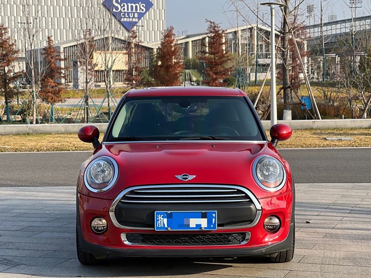 MINI MINI  2017款 1.5T COOPER 冰藍(lán)色限量版 五門版圖片