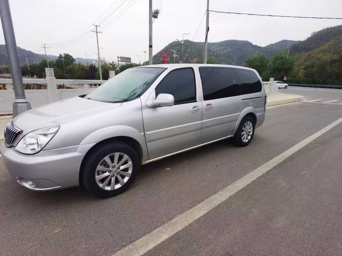 別克 GL8  2012款 2.4L BASE舒適版圖片