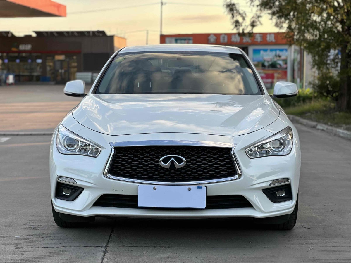 英菲尼迪 Q50L  2021款 2.0T 舒適版圖片