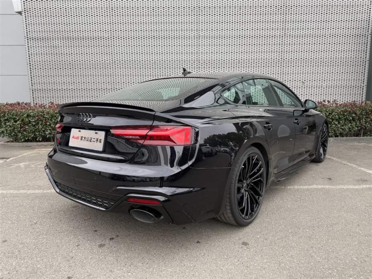 奧迪 奧迪RS 5  2021款 RS5 Sportback 黑曜版圖片