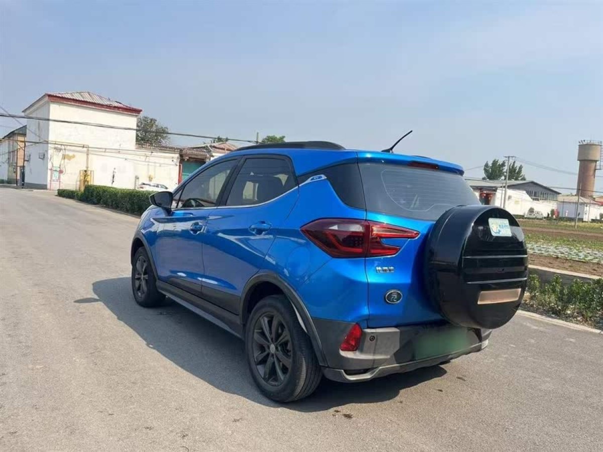 比亞迪 元新能源  2018款 EV360 智聯(lián)炫酷型圖片