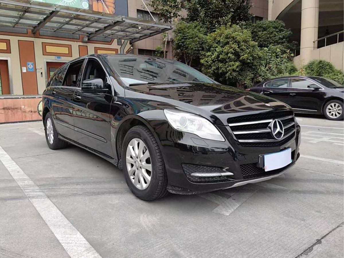 奔馳 奔馳R級  2014款 R 320 4MATIC 商務(wù)型圖片