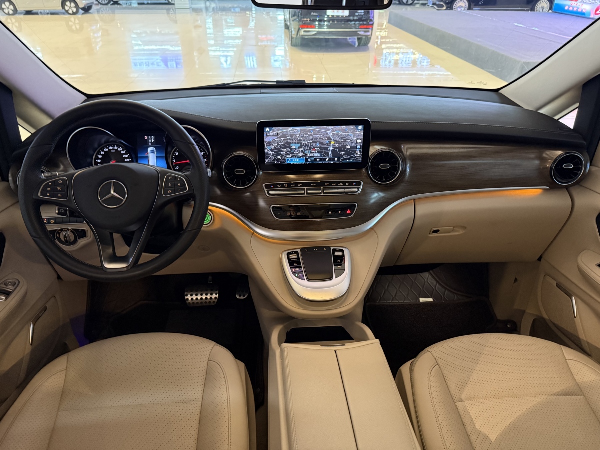 奔馳 V級  2021款 V 260 L 長軸距尊貴版圖片