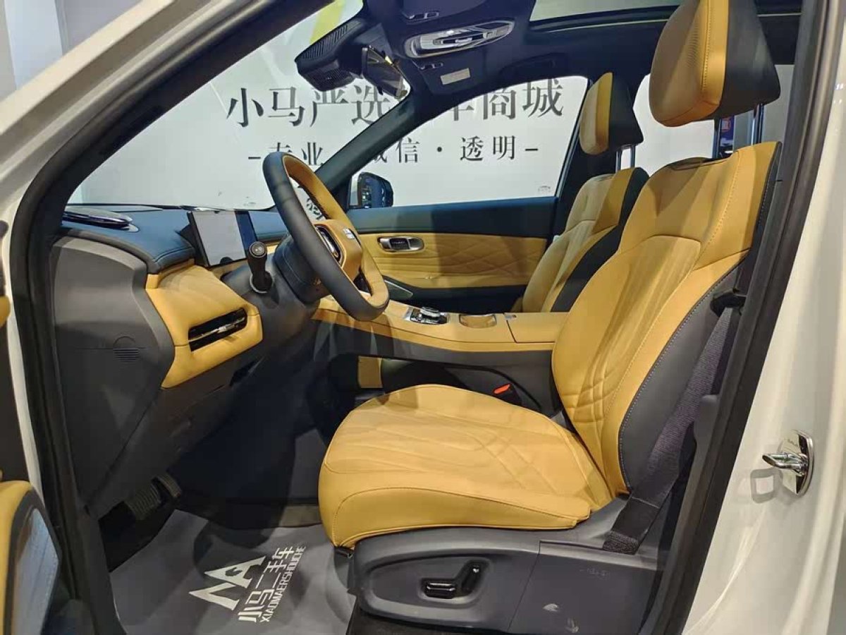 銀河 銀河L6  2025款 EM-i 140km 星艦版圖片