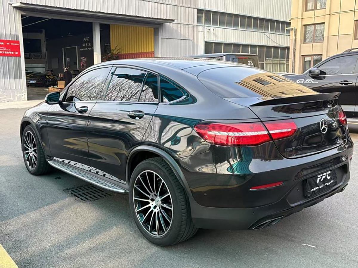 2019年6月奔馳 奔馳GLC轎跑 AMG  2017款 AMG GLC 43 4MATIC 轎跑SUV