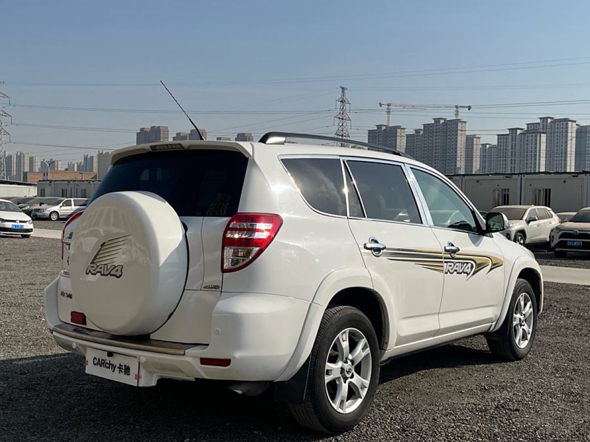 豐田 RAV4榮放  2011款 2.4L 自動四驅(qū)豪華版圖片