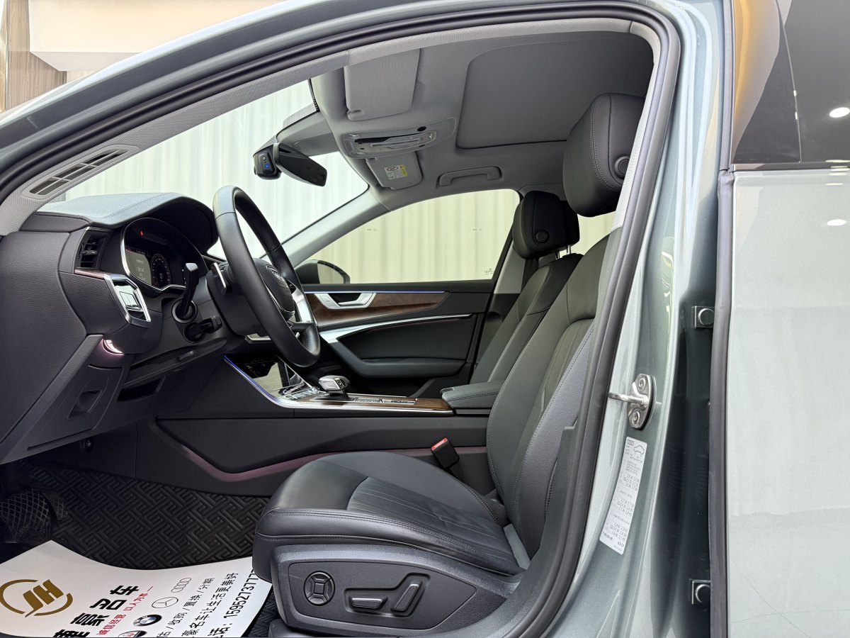 奧迪 奧迪A6  2021款 Allroad 探索家 55 TFSI 尊享越野型圖片