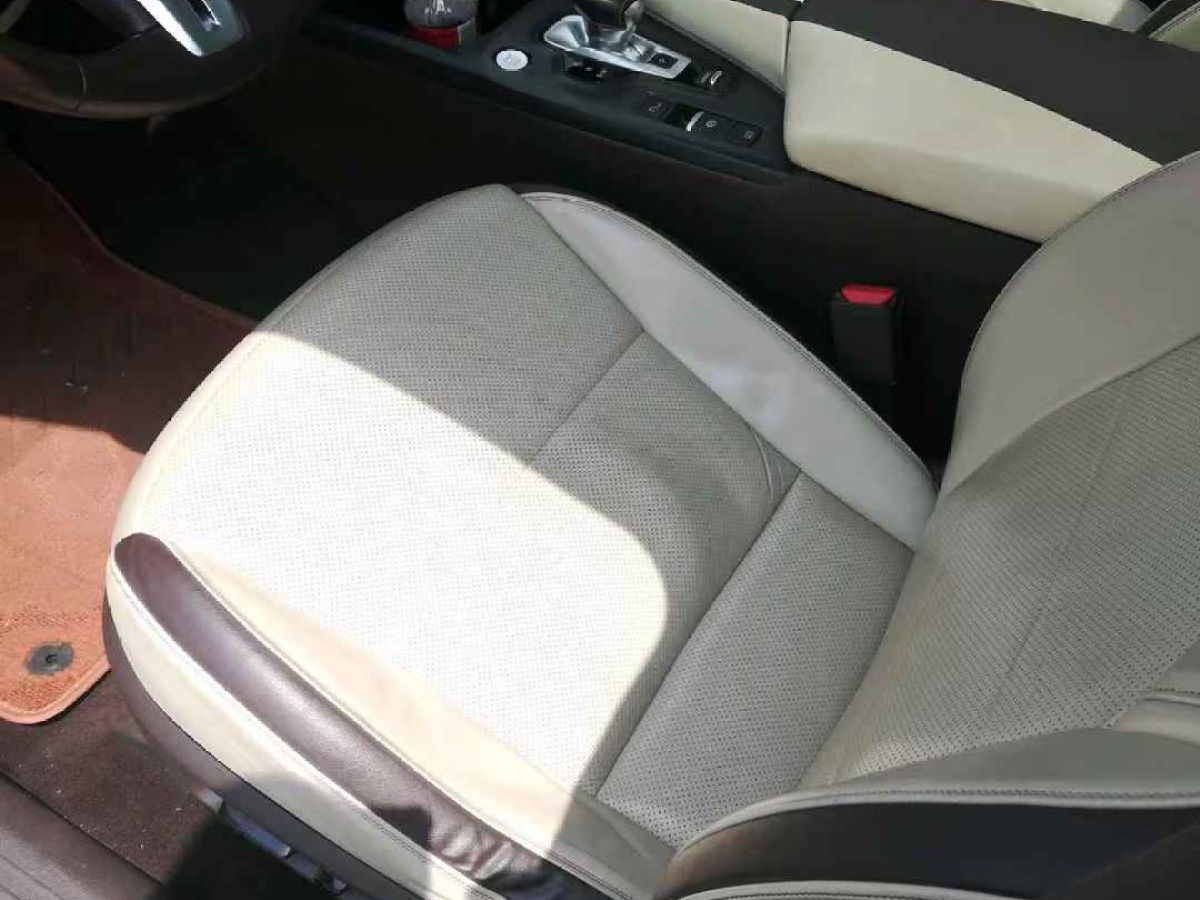 英菲尼迪 QX50  2018款 2.0T 兩驅(qū)菁英版圖片