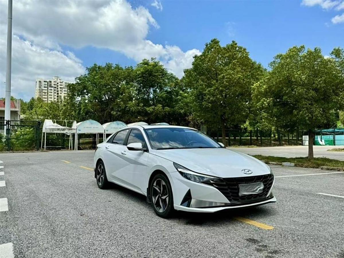 現(xiàn)代 伊蘭特  2021款 1.5L LUX尊貴版圖片