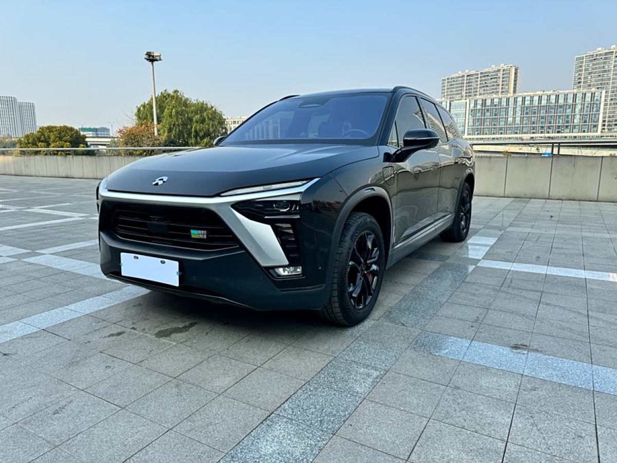 蔚來 ES8  2020款 415KM 基準(zhǔn)版 六座版圖片