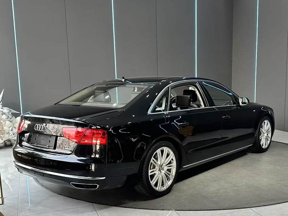 奧迪 奧迪A8  2011款 A8L W12 6.3 FSI quattro圖片