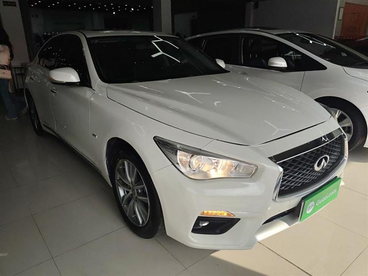 英菲尼迪 Q50L  2022款 2.0T 舒適版圖片