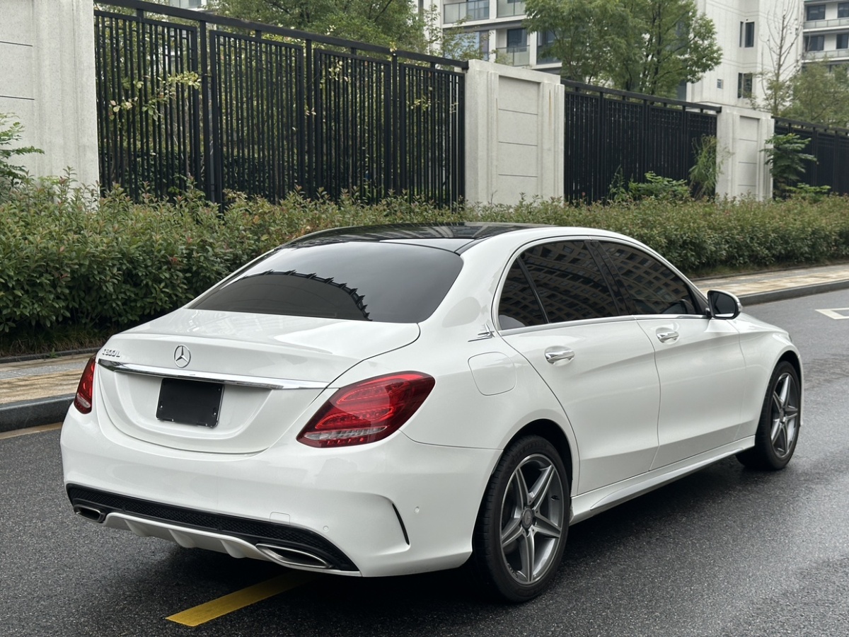 2015年9月奔馳 奔馳C級  2015款 C 300 L 運動型