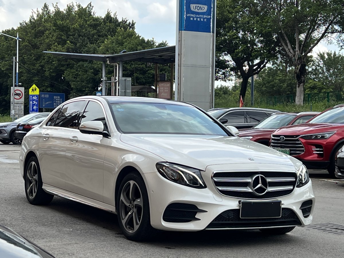 奔馳 奔馳E級  2019款 改款 E 300 L 運(yùn)動豪華型圖片