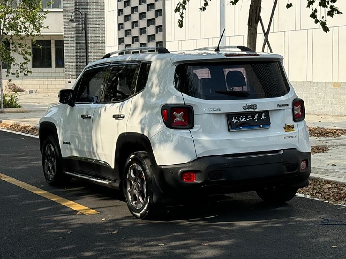 Jeep 自由俠  2016款 1.4T 自動(dòng)動(dòng)能版圖片