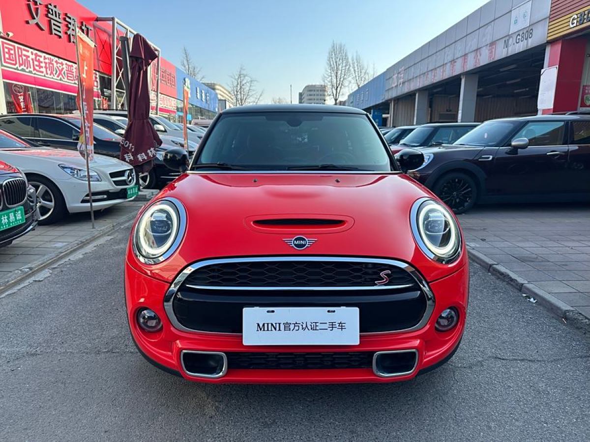 MINI MINI  2020款 2.0T COOPER S 絕配限量版圖片