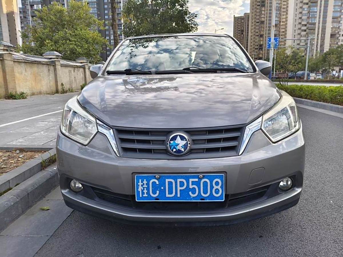 啟辰 D50  2013款 1.6L 手動豪華版圖片