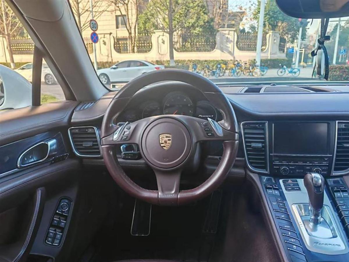 保時(shí)捷 Panamera  2014款 Panamera 4 3.0T圖片