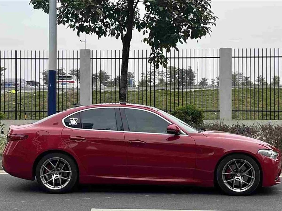 阿爾法·羅密歐 Giulia  2017款 2.0T 280HP 豪華版圖片