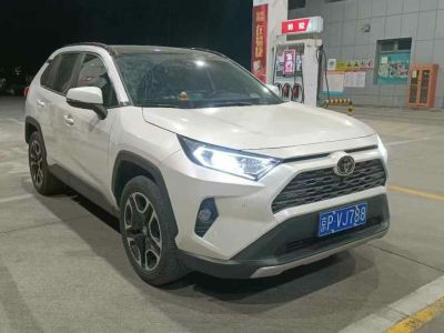 2021年1月 豐田 RAV4榮放 2.0L CVT四驅(qū)尊貴版圖片