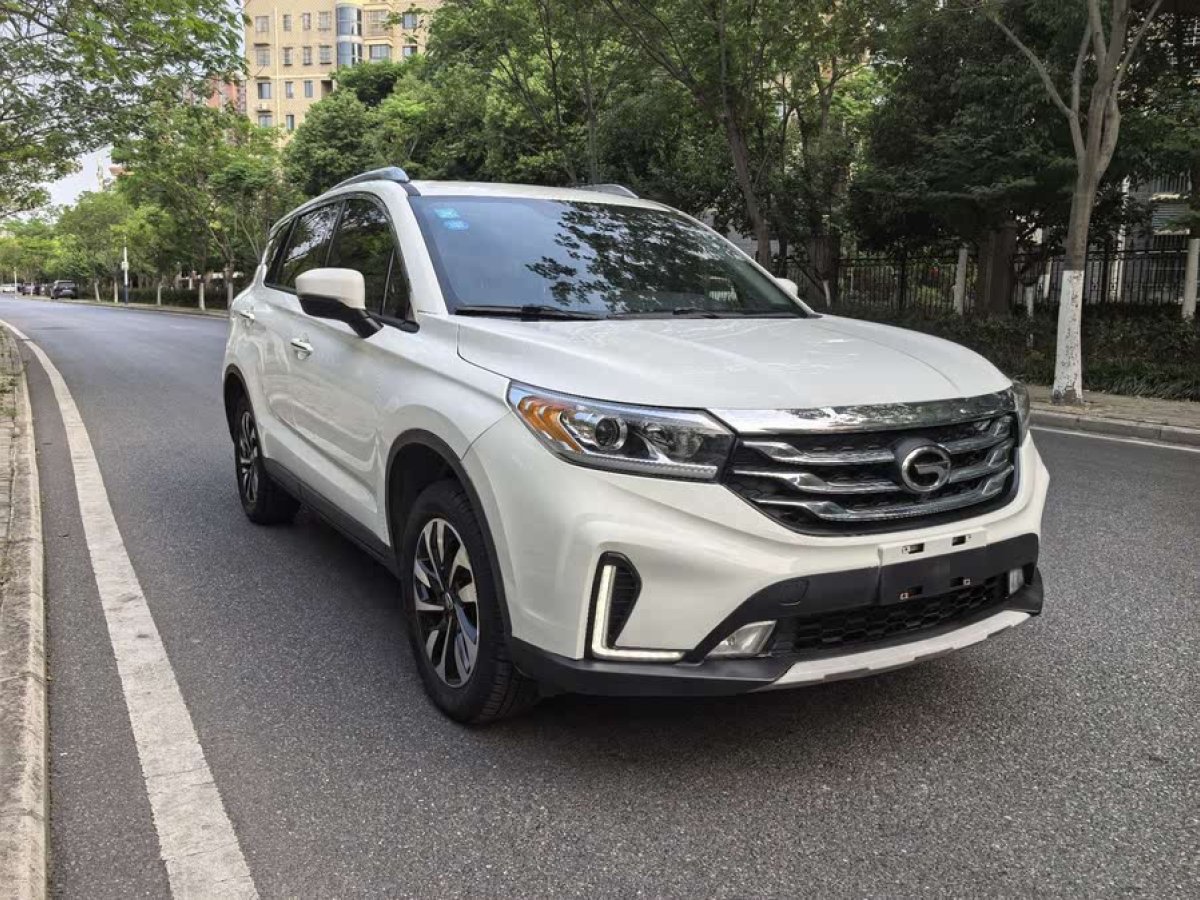 廣汽傳祺 GS4  2018款 235T DCT兩驅(qū)精英百萬紀(jì)念版圖片